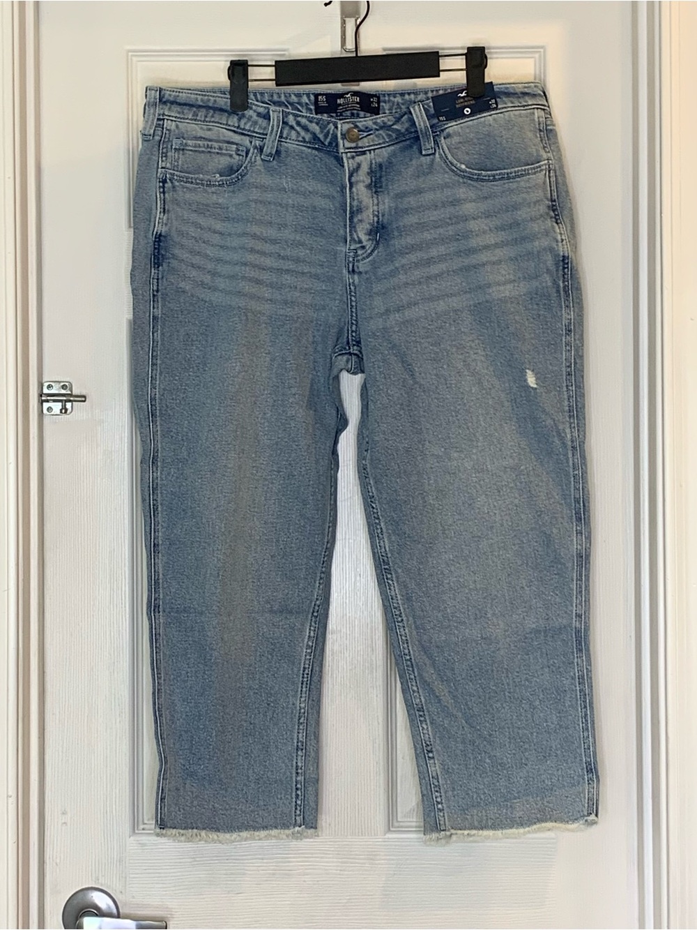 Hollister Low Rise Boyfriend Cropped Jeans Size 15 S